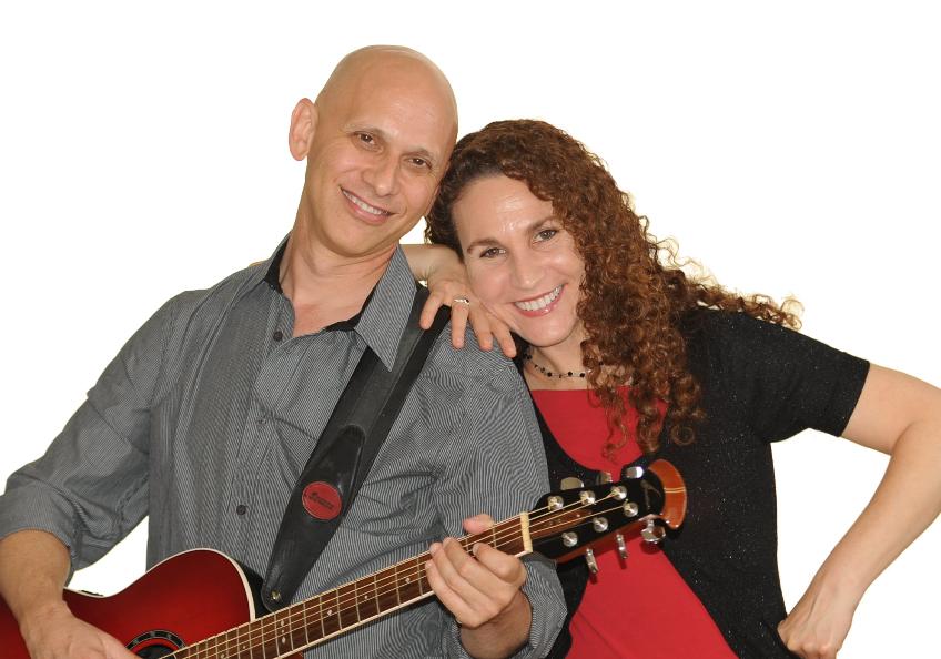 Larry and Mindy לארי ומינדי